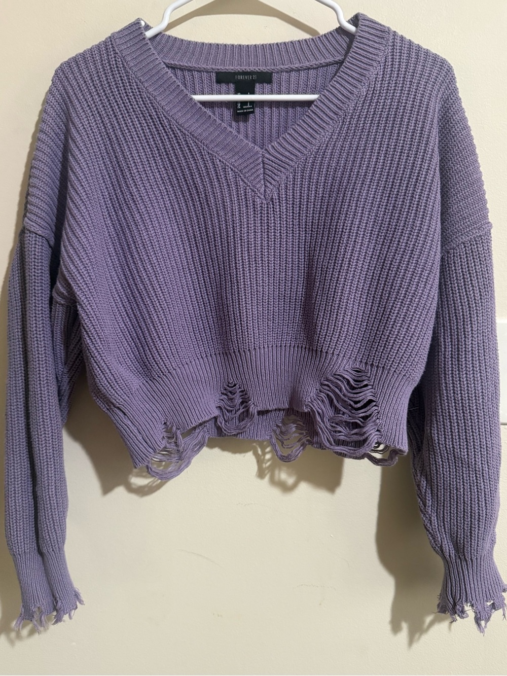 Forever 21 Lavender Distressed V-Neck Cropped Knit Sweater